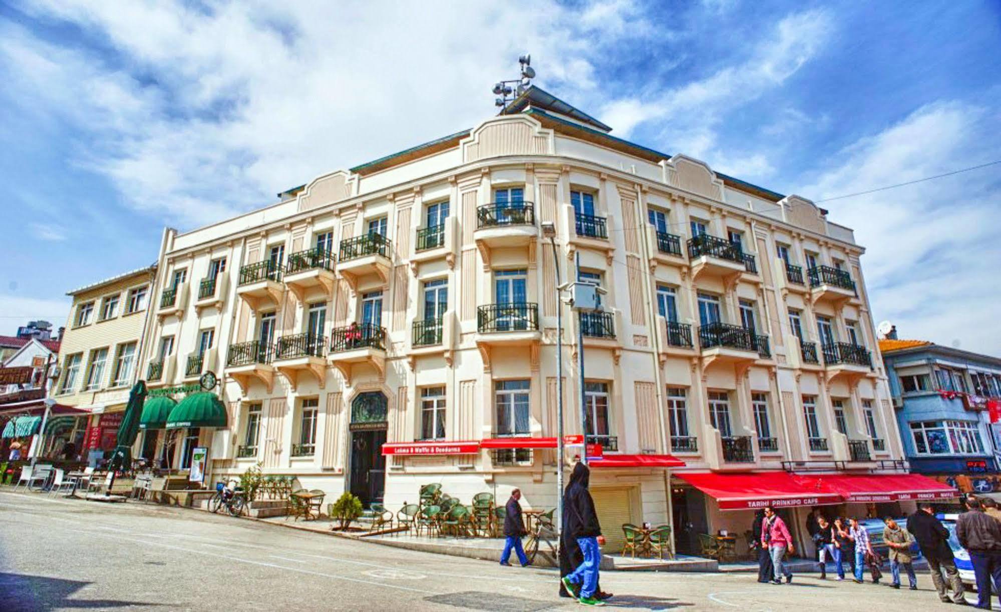 Buyukada Princess Hotel อดาลาร์ ภายนอก รูปภาพ