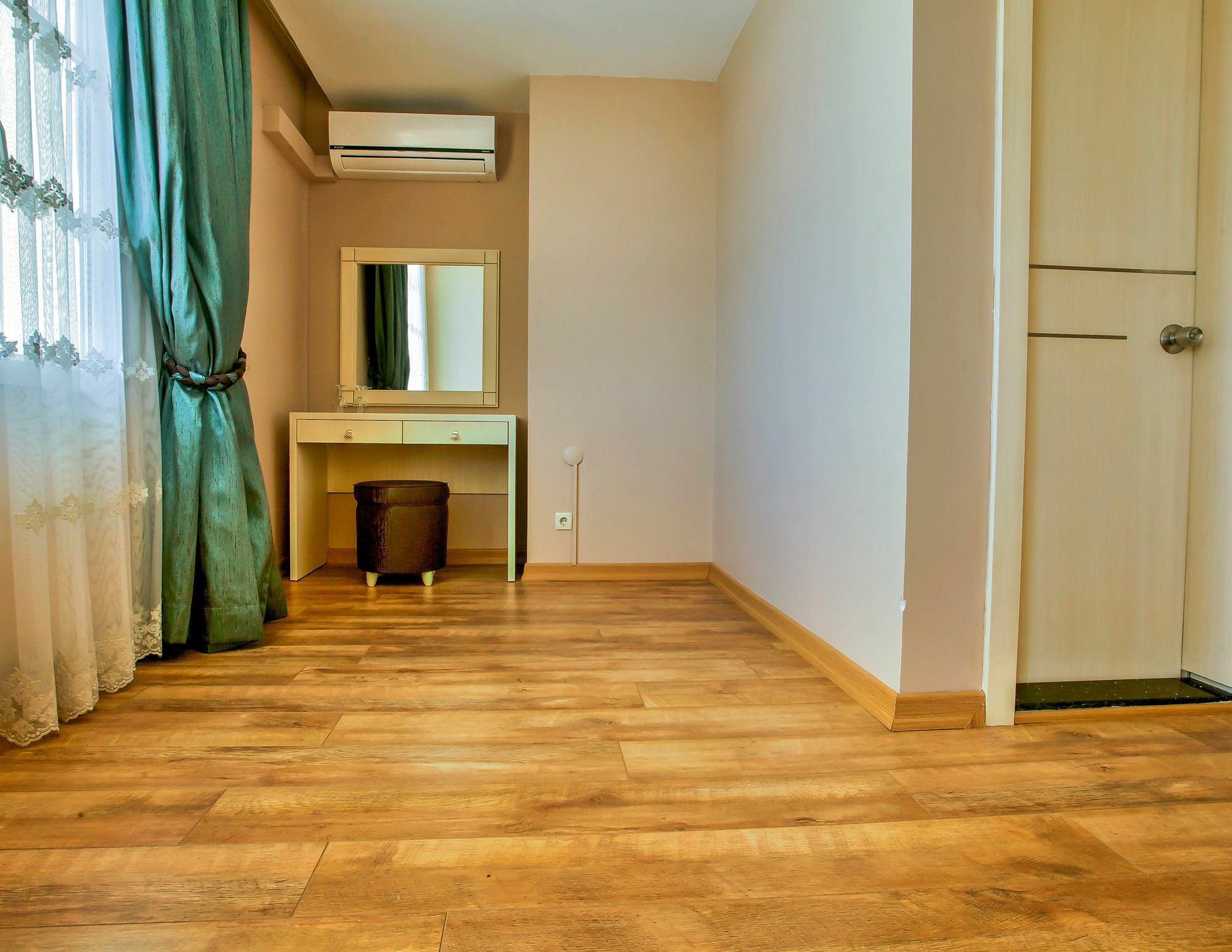 Buyukada Princess Hotel อดาลาร์ ภายนอก รูปภาพ